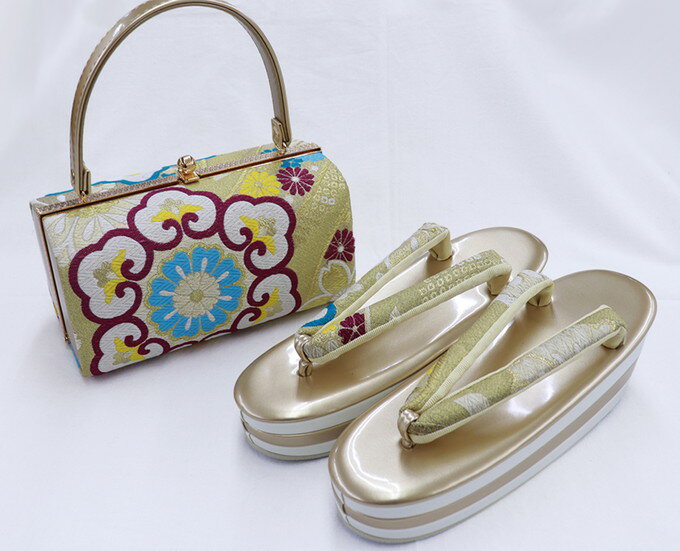 【外箱破損の為特価】帯地の草履バッグセット【新品】◆草履サイズ（実寸約24.0cm）プレゼントにも◎マットゴールド系×水色・紫系