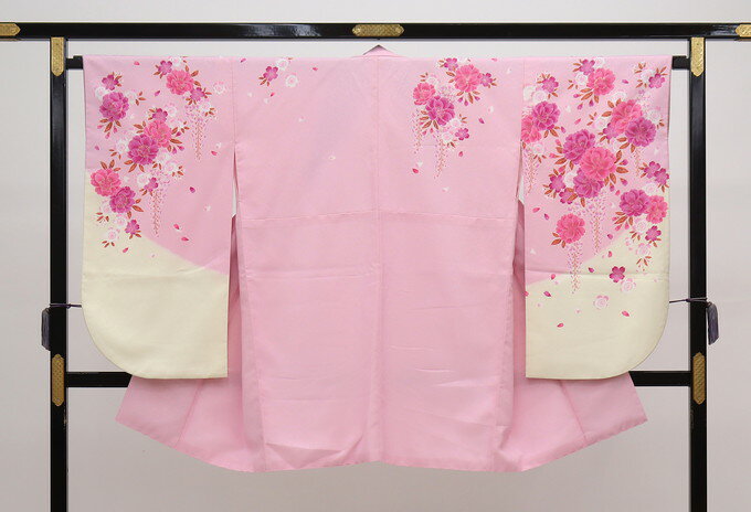 ◇二尺袖　薄ピンク×クリーム色系　花爛漫◆ポリエステル◆袴に合わせて♪