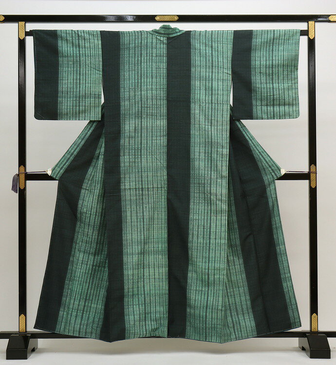 乐天商城 - 【身丈小さめサイズ】◇紬の袷きもの◇中古【仕立上がり】紬地　ミントグリーン系×灰緑系◇