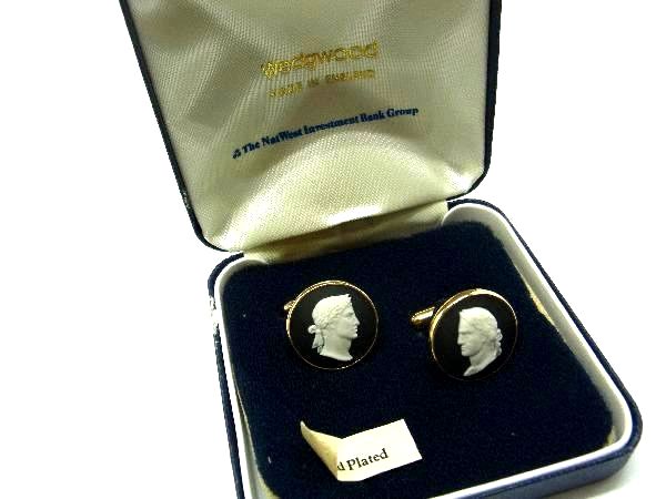 ■美品■ WEDGWOOD ウェッジウッド ジャスパー カフスボタン カフリンクス アクセサリー 紳士 メンズ ブラック系×ゴールド系 DG7413 冠婚葬祭 ...