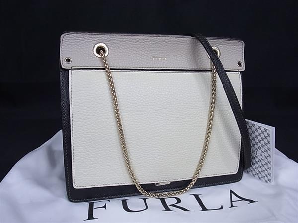 ■新品同様■ FURLA フルラ ライク レ
