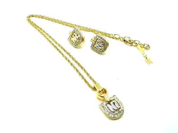 Other - NINA RICCI ニナリッチ ラインストーン クリップ式 ネックレス イヤリング アクセサリー 2点セット レディース ゴールド系 DH1625