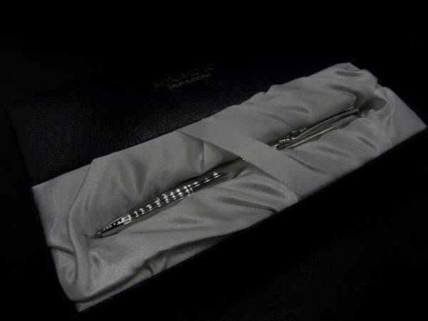 ■極美品■ MIKIMOTO ミキモト ツイスト式 ボールペン 筆記用具 ステーショナリー レディース シルバー系 DH3437