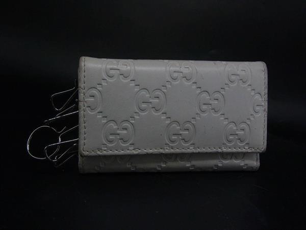 グッチ キーケース GUCCI グッチ レザー GG柄 6連キーケース 鍵入れ レディース メンズ ホワイト系 DM0793