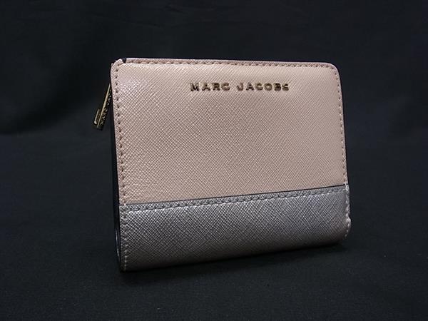 楽天市場】marc jacobs 二つ折り財布 シルバーの通販