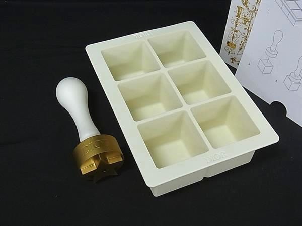 乐天商城 - ■新品■未使用■ ChristianDior クリスチャンディオール スター 星型 アイススタンプ ホワイト系×ゴールド系 FX1860