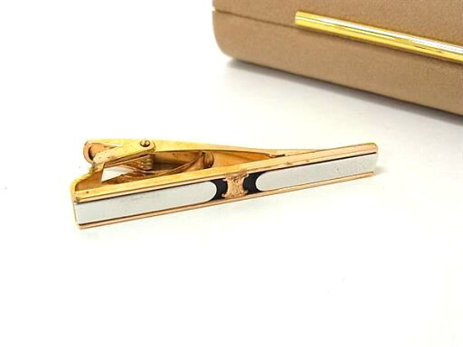 ■美品■ CELINE セリーヌ マカダム ネクタイピン タイクリップ アクセサリー ビジネス メンズ ゴールド系×シルバー系 DI6043 ■美品■ CELINE セリーヌ マカダム ネクタイピン タイクリップ アクセサリー ビジネス メンズ ゴールド系×シルバー系 DI6043