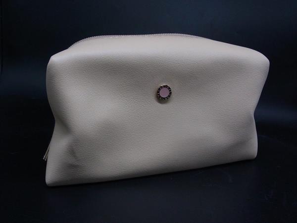 樂天商城 - ■美品■ BVLGARI ブルガリ レザー ポーチ メイクポーチ 化粧ポーチ マルチケース ベージュ系 DM0768