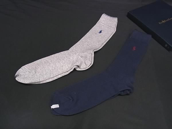 商品情報 ブランド名 POLO RALPH LAUREN ポロラルフローレン 状態ランク Sランク(未使用品) ライン カラーネイビー系×グレー系 素材 コットン×ウール×ポリエステル×ポリウレタン サイズ 表記サイズ:24〜26ネイビー:足サイズ 約23cm(平置き)　幅 約7.8cm　高さ 約24.5cmグレー:足サイズ 約23cm(平置き)　幅 約8cm　高さ 約24.5cm ポケット 付属品画像内にあるものが全てになります シリアル及び刻印 状態擦れ小 □□□　状態ランクについて　□□□ 【N】　新品 【S】　未使用品（展示品など） 【A】　傷汚れが少なく状態の良い商品 【B】　程よい使用感や多少の傷、汚れはあるが程度良好の商品 【C】　使用感の他、目立つ傷や汚れが見れる商品 【D】　かなり大きな痛みがある難あり商品 ※記載させていただきました状態説明・ランクは、あくまで弊社基準にて判断したものとなります。 その為、個人差による主観の差が生じる場合も御座いますので、あらかじめご了承頂いた上で、ご検討下さいませ。 pleasure（株式会社peace）が販売しています。 出品中の商品につきましては全て正規品(本物）でございます。 （古物許可証第305521507463東京都公安委員会）