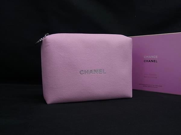 CHANEL 万能ポーチ　ピンク♡ ピンク系 CHANEL(シャネル) ポーチ(レディース) - ブランド通販のBUYMA