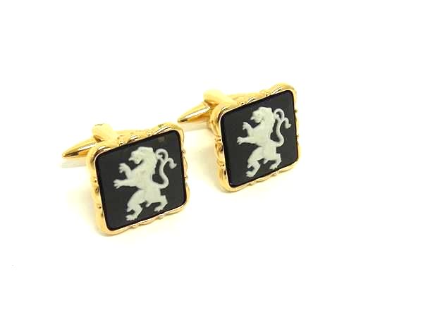 ■美品■ WEDGWOOD ウェッジウッド ジャスパー カフスボタン カフリンクス アクセサリー メンズ ブラック系×ゴールド系 DJ0242