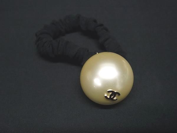 樂天商城 - ■美品■ CHANEL シャネル ココマーク F16V パール ヘアゴム ヘアアクセサリー レディース ブラック系×アイボリー系 FV5295