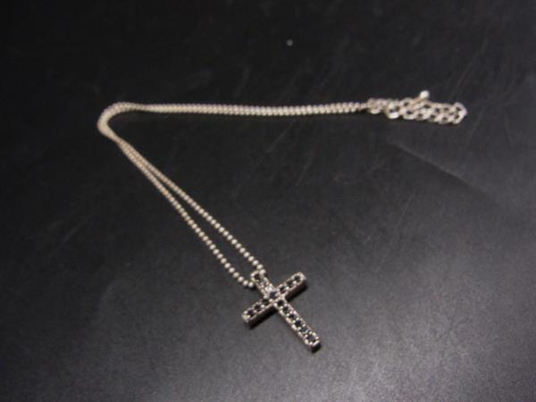樂天商城 - ■美品■ SV925 カラーストーン クロス 十字架 ネックレス ペンダント アクセサリー レディース シルバー系×ブラック系 DM4933