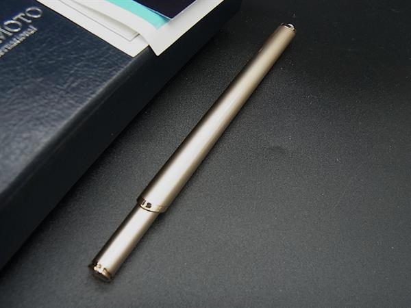 ■新品同様■MIKIMOTO ミキモト 本真珠 アコヤ真珠 パール 約4mm キャップ式 ボールペン 筆記用具 文房具 シャンパンゴールド系 DL9982