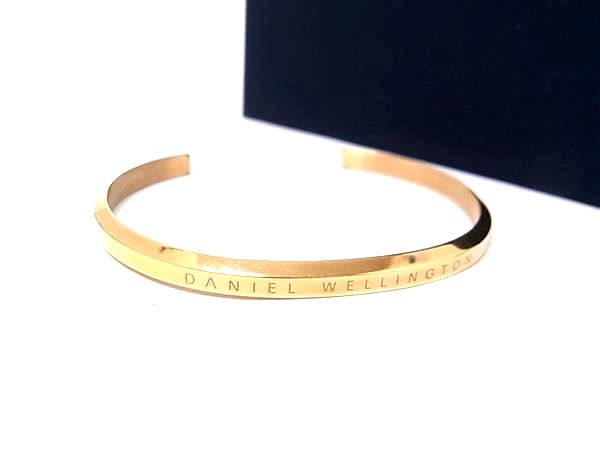 Other - ■極美品■ Daniel Wellington ダニエル ウェリントン バングル ブレスレット アクセサリー レディース ゴールド系 DM7557