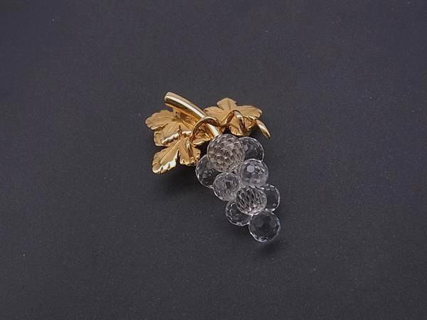 ■美品■ SWAROVSKI スワロフスキー グレープ ぶどう 葡萄 ピンバッジ ピンブローチ アクセサリー ゴールド系×クリア DM4656