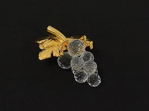 ■美品■ SWAROVSKI スワロフスキー グレープ ブドウ ピンブローチ ピンバッジ アクセサリー レディース クリア×ゴールド系 DN8843