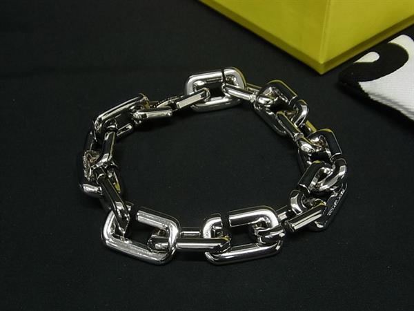 ■極美品■ MARC JACOBS マークジェイコブス チェーン ブレスレット アクセサリー シルバー系 FJ3006