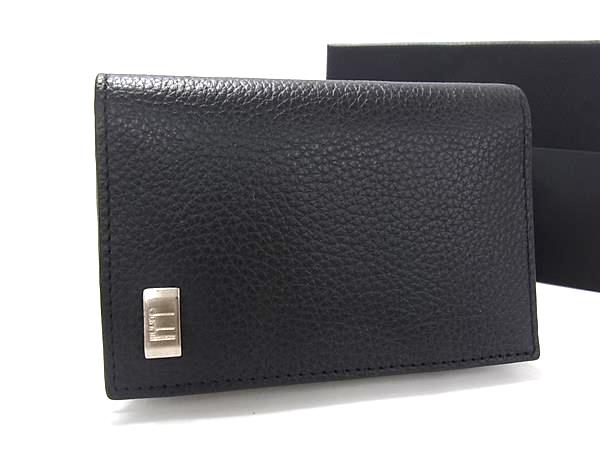 商品情報 ブランド名 dunhill ダンヒル 状態ランク SAランク(新品同様) ライン カラーブラック系 素材 レザー サイズ(cm) W 約8.5cm　H 約11.5cm　D 約1.5cm サイズ(inch) W 約3.35inch　H 約4.53inch　D 約0.59inch ポケット中 ポケット×1　カード入れ×2 付属品画像内にあるものが全てになります シリアル及び刻印 状態擦れ小　金具くすみ □□□　状態ランクについて　□□□ 【N】　新品 【S】　未使用品（展示品など） 【A】　傷汚れが少なく状態の良い商品 【B】　程よい使用感や多少の傷、汚れはあるが程度良好の商品 【C】　使用感の他、目立つ傷や汚れが見れる商品 【D】　かなり大きな痛みがある難あり商品 ※記載させていただきました状態説明・ランクは、あくまで弊社基準にて判断したものとなります。 その為、個人差による主観の差が生じる場合も御座いますので、あらかじめご了承頂いた上で、ご検討下さいませ。 pleasure（株式会社peace）が販売しています。 出品中の商品につきましては全て正規品(本物）でございます。 （古物許可証第305521507463東京都公安委員会）