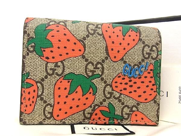 グッチ 革二つ折り財布 レディース ■極美品■ GUCCI グッチ 573839 GZRAT PVC ストロベリー 二つ折り 財布 ウォレット レディース ブラウン系×レッド系 AR8693