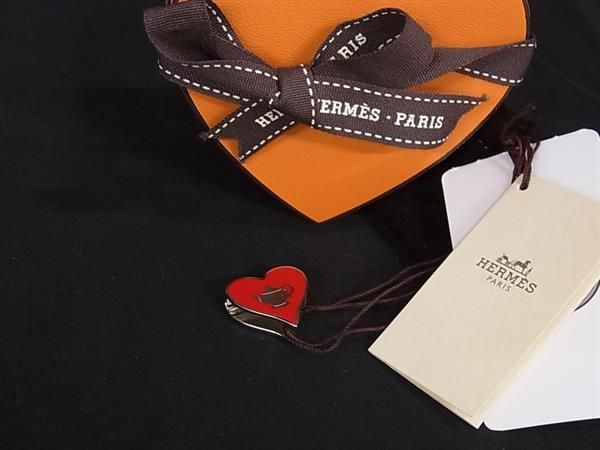 ■新品同様■ HERMES エルメス ハート スカーフ留め アクセサリー レディース レッド系 AW4483