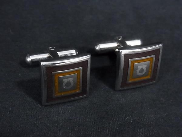 ■美品■ Salvatore Ferragamo フェラガモ ガンチーニ カフスボタン カフリンクス アクセサリー 紳士 メンズ シルバー系 DK7476
