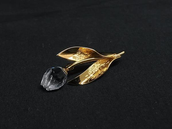 Other - ■美品■ SWAROVSKI スワロフスキー フラワー ピンブローチ ピンバッジ アクセサリー レディース ゴールド系×クリア DM9422