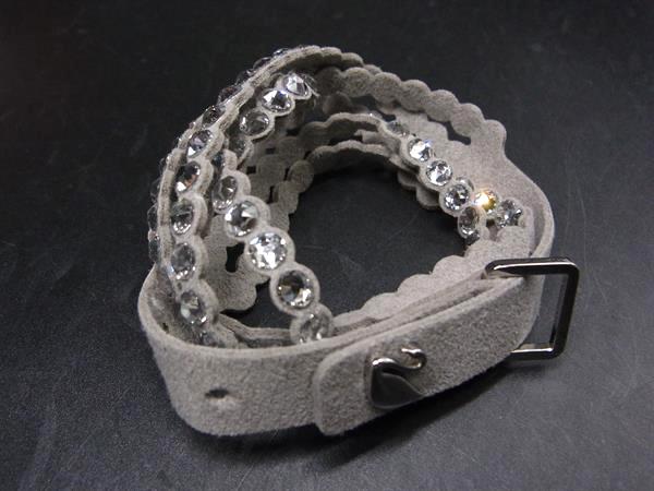 ■美品■ SWAROVSKI スワロフスキー パワーコレクション スレイク スエード ラインストーン 2連 ブレスレット アクセサリー DK4715