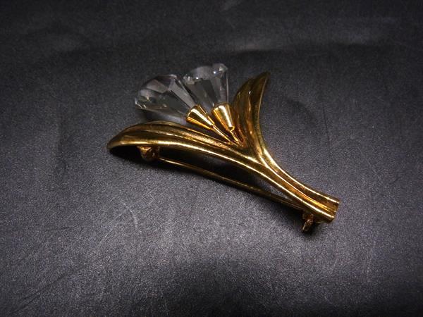 SWAROVSKI スワロフスキー ピンブローチ ピンバッジ アクセサリー レディース ゴールド系 DK5437