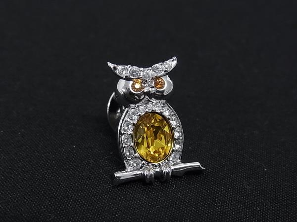 ■美品■ SWAROVSKI スワロフスキー ラインストーン フクロウモチーフ ピンバッチ ピンブローチ シルバー系×イエロー系 DN2029