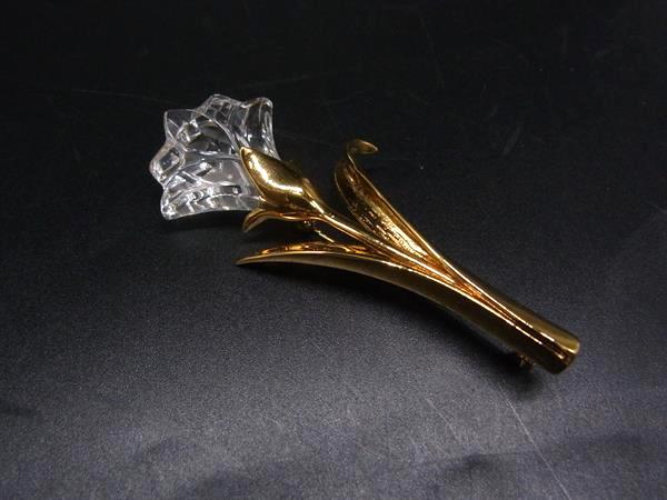 ■美品■ SWAROVSKI スワロフスキー フラワーモチーフ ピンバッジ ピンブローチ アクセサリー レディース ゴールド系×クリア DK4012