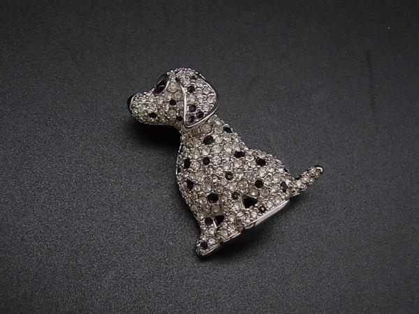■美品■ SWAROVSKI スワロフスキー ラインストーン ダルメシアン ピンブローチ ピンバッジ アクセサリー シルバー系 DM8279