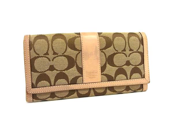 商品情報 ブランド名 COACH コーチ 状態ランク Bランク ライン カラーブラウン系×ベージュ系 素材 キャンバス×レザー サイズ(cm) W 約19.3cm　H 約9.8cm　D 約2.3cm サイズ(inch) ポケット外 ポケット×1　中 ポケット×2　札入れ×1　小銭入れ×1　カード入れ×10 付属品画像内にあるものが全てになります シリアル及び刻印 状態使用感小　擦れ　汚れ □□□　状態ランクについて　□□□ 【N】　新品 【S】　未使用品（展示品など） 【A】　傷汚れが少なく状態の良い商品 【B】　程よい使用感や多少の傷、汚れはあるが程度良好の商品 【C】　使用感の他、目立つ傷や汚れが見れる商品 【D】　かなり大きな痛みがある難あり商品 ※記載させていただきました状態説明・ランクは、あくまで弊社基準にて判断したものとなります。 その為、個人差による主観の差が生じる場合も御座いますので、あらかじめご了承頂いた上で、ご検討下さいませ。 pleasure（株式会社peace）が販売しています。 出品中の商品につきましては全て正規品(本物）でございます。 （古物許可証第305521507463東京都公安委員会）