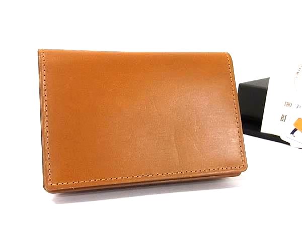 商品情報 ブランド名 PORTER ポーター 状態ランク Aランク(極美品) ライン カラーブラウン系 素材 レザー サイズ(cm) W 約11cm　H 約7.5cm　D 約1.5cm サイズ(inch) ポケットカード入れ×2　中 ポケット×1 付属品画像内にあるものが全てになります シリアル及び刻印 状態使用感小　擦れ小　汚れ小 □□□　状態ランクについて　□□□ 【N】　新品 【S】　未使用品（展示品など） 【A】　傷汚れが少なく状態の良い商品 【B】　程よい使用感や多少の傷、汚れはあるが程度良好の商品 【C】　使用感の他、目立つ傷や汚れが見れる商品 【D】　かなり大きな痛みがある難あり商品 ※記載させていただきました状態説明・ランクは、あくまで弊社基準にて判断したものとなります。 その為、個人差による主観の差が生じる場合も御座いますので、あらかじめご了承頂いた上で、ご検討下さいませ。 pleasure（株式会社peace）が販売しています。 出品中の商品につきましては全て正規品(本物）でございます。 （古物許可証第305521507463東京都公安委員会）