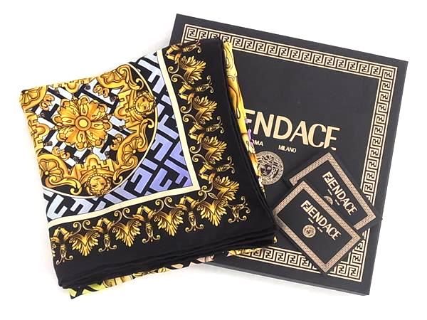 ■極美品■ FENDI×VERSACE フェンディ×ヴェルサーチ フェンダーチェ ズッカ柄 バロック シルク スカーフ ストール ブラック系 FC0388