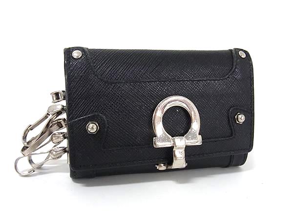 Salvatore Ferragamo フェラガモ ガンチーニ レザー 4連 キーケース 鍵入れ メンズ レディース ブラック系 DK6828