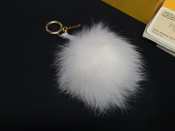 楽天市場】フェンディ ポンポンの通販