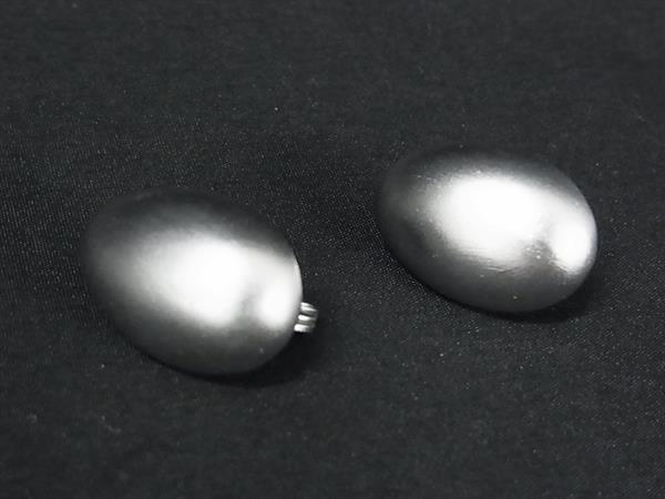 ■美品■ MONET モネ クリップ式 イヤリング アクセサリー レディース シルバー系 DL1638