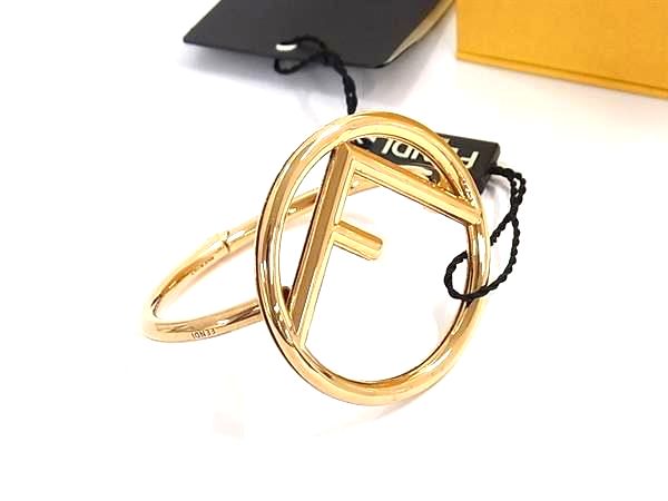 �����ʢ�̤���Ѣ� FENDI �ե���ǥ� ���ե��� �Х󥰥� ���������꡼ ��ǥ����� ������ɷ� FV7322