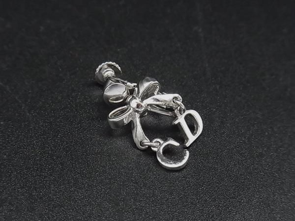 ■美品■ ChristianDior クリスチャンディオール リボン 片耳のみ クリップ式 イヤリング アクセサリー シルバー系 DL2082