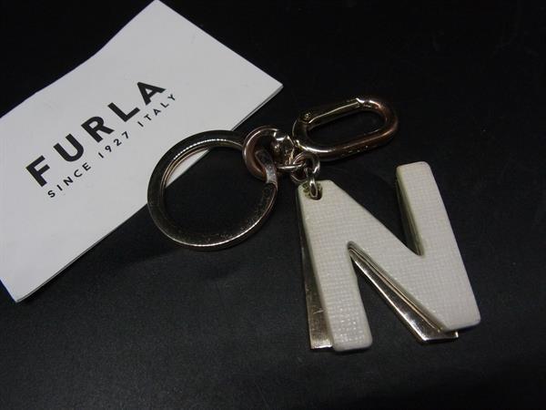 FURLA フルラ レザー アルファベット 