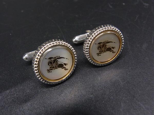 ■美品■ BURBERRY バーバリー カフスボタン カフリンクス アクセサリー シルバー系×ホワイト系 DL5844