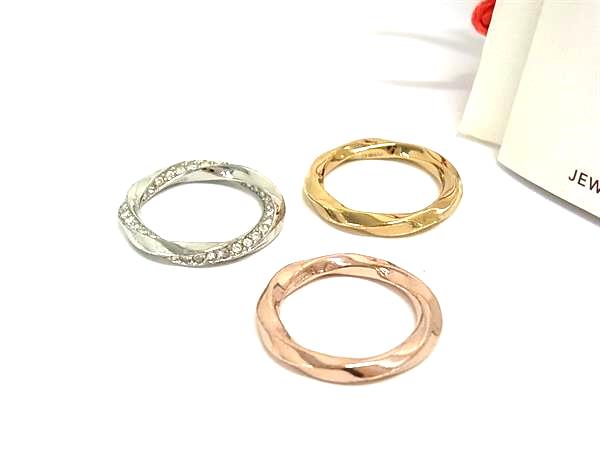 COACH コーチ ラインストーン 3連 リング 指輪 アクセサリー 約14号 レディース メンズ ゴールド系×シルバー系×ピンク系 DL8384