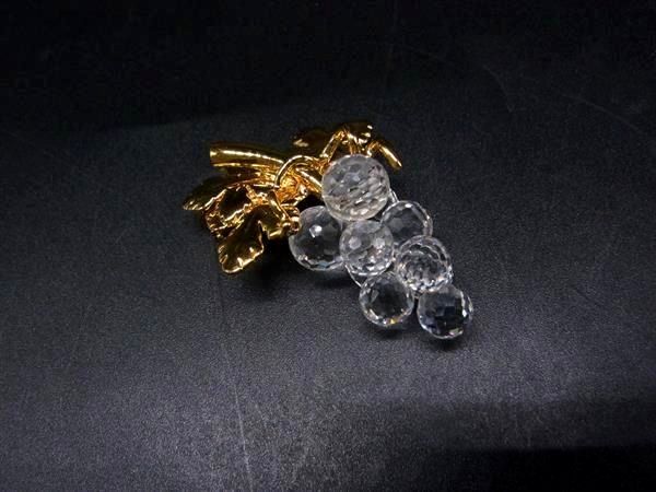 ■美品■ SWAROVSKI スワロフスキー クリスタル 葡萄 ブローチ ピンバッジ アクセサリー ゴールド系×クリア DL2442