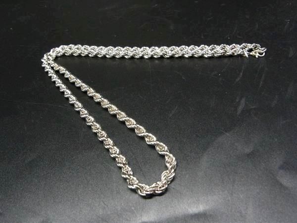 MONET モネ チェーン ネックレス ペンダント アクセサリー レディース シルバー系 DL2497