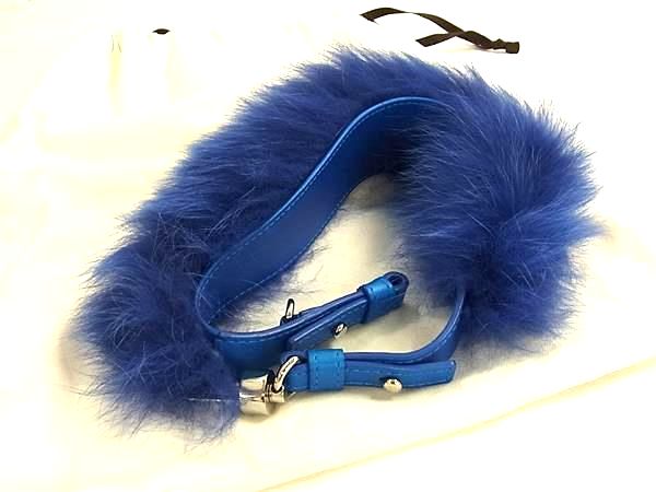 樂天商城 - ■新品同様■ DELVAUX デルヴォー ファー×レザー バッグ用 ハンドルストラップ ブルー系 FR7629