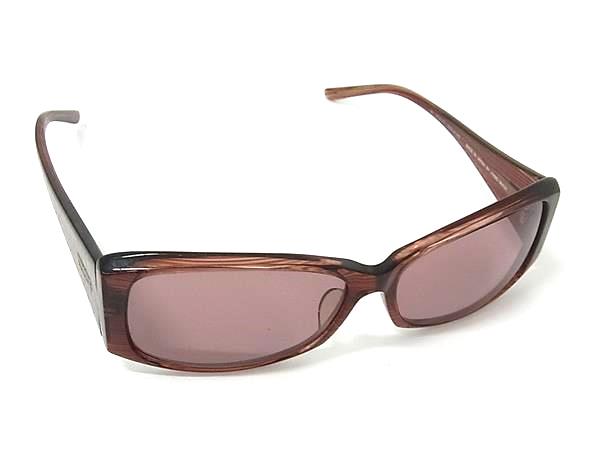 商品情報 ブランド名 BALLY バリー 状態ランク Bランク ライン カラーブラウン系×レンズ クリアブラウン系 素材 サイズ(cm) 実寸:フレーム 約13.5cm　テンプル 約13.2cm　レンズ　縦 約3.8cm　横 約5.7cm サイズ(inch) ポケット 付属品画像内にあるものが全てになります シリアル及び刻印 状態使用感　擦れ小　汚れ小　金具くすみ歪み　レンズ傷　鼻当て色変わり □□□　状態ランクについて　□□□ 【N】　新品 【S】　未使用品（展示品など） 【A】　傷汚れが少なく状態の良い商品 【B】　程よい使用感や多少の傷、汚れはあるが程度良好の商品 【C】　使用感の他、目立つ傷や汚れが見れる商品 【D】　かなり大きな痛みがある難あり商品 ※記載させていただきました状態説明・ランクは、あくまで弊社基準にて判断したものとなります。 その為、個人差による主観の差が生じる場合も御座いますので、あらかじめご了承頂いた上で、ご検討下さいませ。 pleasure（株式会社peace）が販売しています。 出品中の商品につきましては全て正規品(本物）でございます。 （古物許可証第305521507463東京都公安委員会）