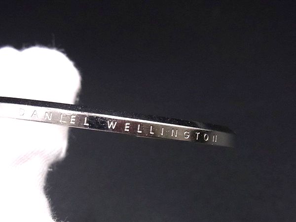 pleasure-Store 楽天市場店のDaniel Wellington ダニエル ウェリントン バングル ブレスレット アクセサリー レディース メンズ シルバー系 DM7950｜アングル3
