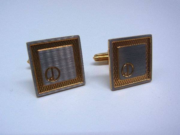 dunhill ダンヒル カフリンクス カフスボタン アクセサリー 紳士 メンズ ゴールド系 DD8007 冠婚葬祭 結婚式 葬式