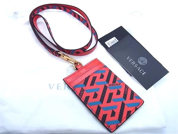 ヴェルサーチ ■新品同様■ VERSACE ヴェルサーチ レザー 総柄 カードケース カード入れ パスケース レッド系 FA7881